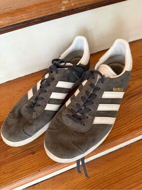 Adidas Gazelle Suede Sneakers - Gray/White